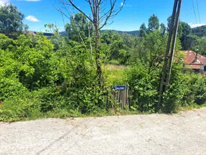 Particular vand teren 700 metri in intravilanul comunei Valcanesti, PH - imagine 5