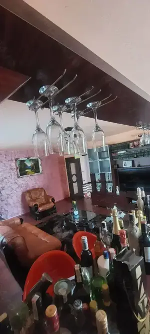 Vand  sau schimb casa