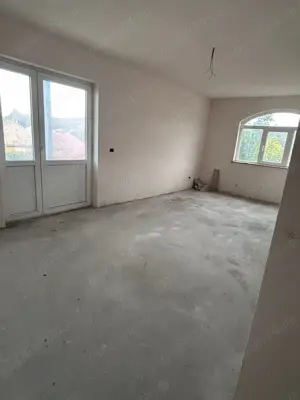 Casa  Vilă cu teren de vânzare  - imagine 5