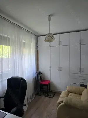 Oportunitate - Casa individuala P+E. Pozitie excelenta, 1 minut metrou Leonida. - imagine 3