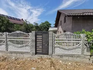 Casa de vânzare în loc Tg Trotus  - imagine 7