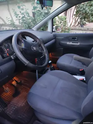 Seat Alhambra 1,9 TDI - imagine 4