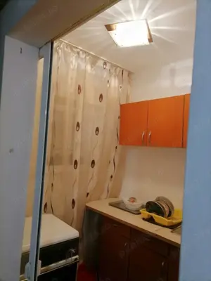 Garsoniera de vînzare - imagine 2