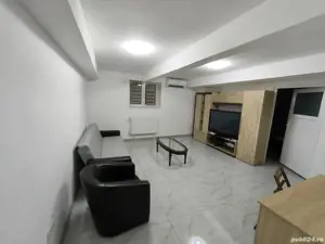 proprietar inchiriez apt 2 camere, ultracentral