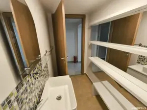 proprietar inchiriez apt 2 camere, ultracentral - imagine 4