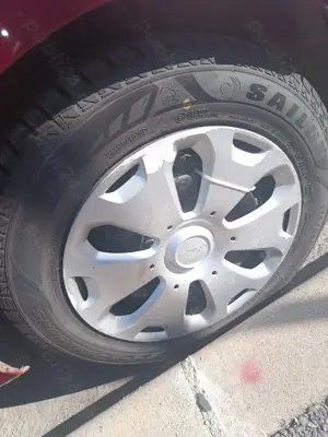 Vând anvelope cu geanta de otel Ford fiesta 2010Floresti/Cluj