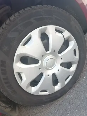 Vând anvelope cu geanta de otel Ford fiesta 2010Floresti/Cluj - imagine 2