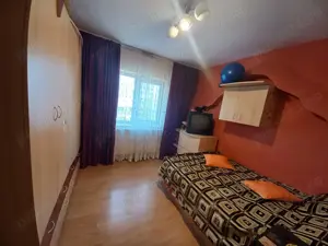 Vând apartament 3 camere Bacău zonă Orizont  - imagine 2