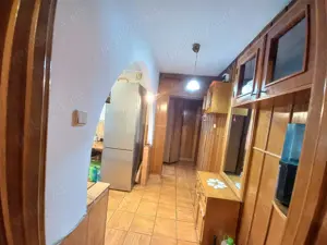 Vând apartament 3 camere Bacău zonă Orizont  - imagine 4