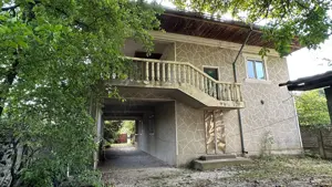 Casa spatioasa cu etaj mobilata complet , teren 2500mp Dulceanca, Vedea, Teleorman 68 000  - imagine 10