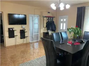 Casa individuala - zona excelenta- suprafete generoase - toate utilitatile - mobilata - utilata - imagine 5