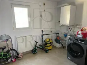 Casa individuala - zona excelenta- suprafete generoase - toate utilitatile - mobilata - utilata - imagine 12