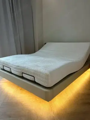 Ofer spre inchiriere o garsoniera in zona Eroilor