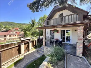 Casa individuala cu 3 camere 2 bai si teren 172 mp situata in Sibiel - imagine 9