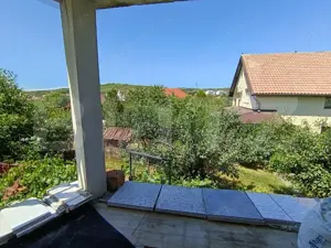 Casa cu 4 camere mobilata și utilata în suprafață de 237,9 mp - imagine 14