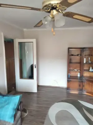 Apartament 2 camere,decomandat - imagine 6