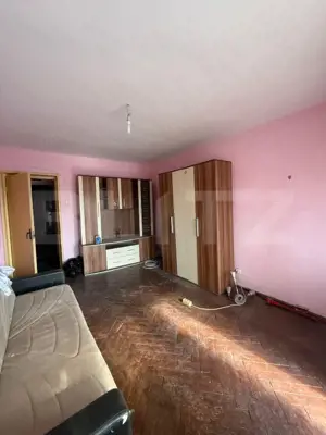 Apartament cu 3 camere, 70 mp, decomandat, Castelul de Apa - imagine 3