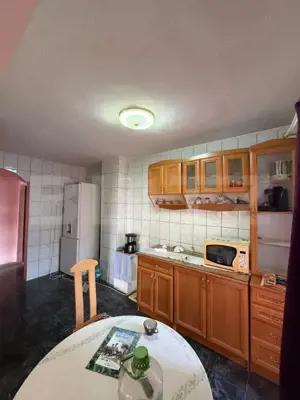 Apartament cu 3 camere, 70 mp, decomandat, Castelul de Apa - imagine 4