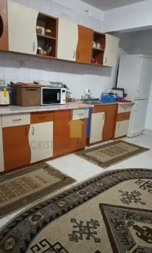 Vila P+1 Central 4 cam 200mp utili + teren=390 mp - imagine 7