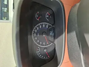 Vând Hyundai i10.75kw