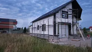 Casa zona rezidentiala, 200 mp, zona Beclean - imagine 2