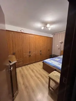 Apartament cu 1 camera, 38 mp, debara, parcare, zona Terra! - imagine 2