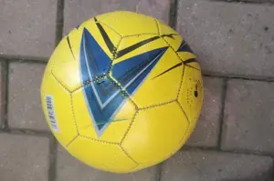 Minge de Fotbal Dimensiune Standard, Marimea 5 - imagine 4