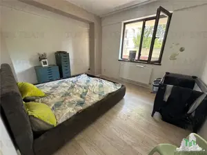 PLATA IN RATE - Apartament 3 camere cu terasa de vanzare in zona Parc Bazilescu - imagine 2