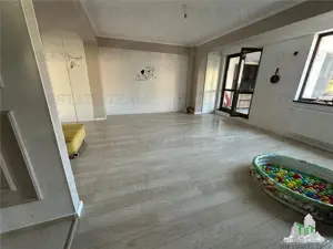 PLATA IN RATE - Apartament 3 camere cu terasa de vanzare in zona Parc Bazilescu - imagine 5