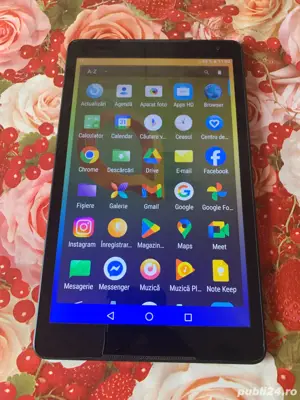 Vand tableta mare de 10,1 cu sim si loc de card 