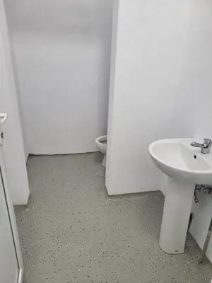 inchiriere spatiu comercial Pucioasa - imagine 4