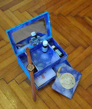 Ceas Quartz cu curea de piele in caseta cu accesorii - imagine 2