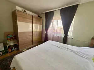 2 camere de vanzare Sebastian - Novaci - imagine 7