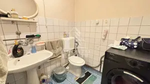 Casa spatioasa, teren 1348 mp, Giarmata - imagine 18