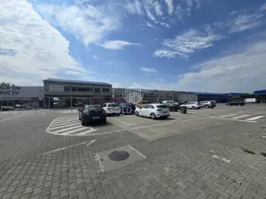 Spatiu Comercial in Centru Comercial - Zona Traian Vuia - Parcare - imagine 16