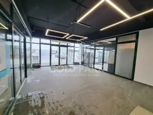 Spatiu Comercial in Centru Comercial - Zona Traian Vuia - Parcare - imagine 9