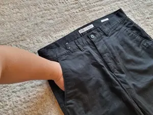 Pantaloni lungi Zara barbati, marimea 40, noi