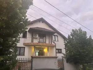 Casa ,zona Ford, suprafata utila 360 mp,teren 518 mp POSIBILITATE RATE !!!