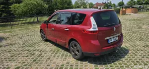 Renault Grand Scenic - imagine 4