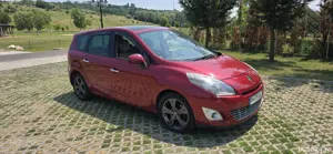 Renault Grand Scenic - imagine 8