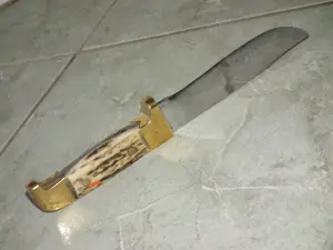 Briceag retro cu plásele din corn pentru colectionari nr.11