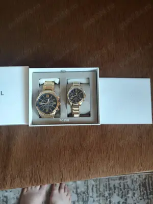 Set de ceasuri FOSSIL,bărbatesc si de damă in stare exceptionala!