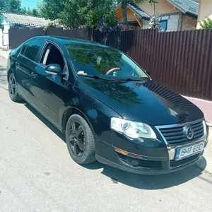 Vw Passat 1.9 tdi anul 2006 - imagine 4