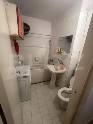 Garsoniera de vanzare, 32 mp, zona Burdea - imagine 5