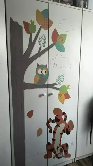 Vând mobilier cameră copil Winnie the Pooh 