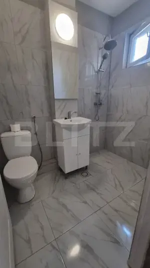 Apartament de vanzare, cu 2 camere, zona Micro 14  - imagine 6