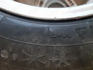 Vând anvelope all season cu jenti aliaj preț negociabil - imagine 3