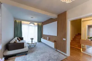 Duplex la cheie, 87 mp, terasa, curte de 90 mp, zona Casa Zanelor!