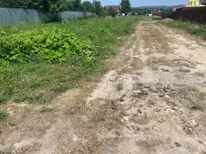 Teren Intravilan, 2900 mp, 2 fronturi, zona Motel Gilau!