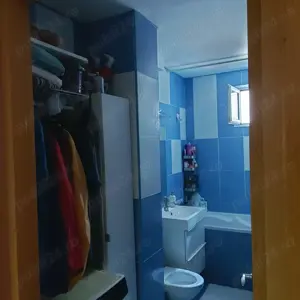 Vand apartament apartament cu trei camere in Slobozia  - imagine 4